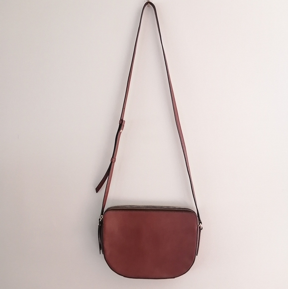 Banana Republic Leather Crossbody Bag - Picture 2 of 9